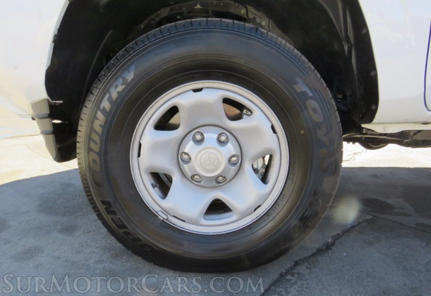 2022 Toyota Tacoma - Image 16