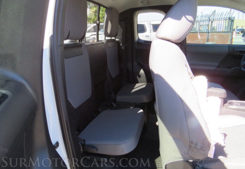 2022 Toyota Tacoma - Image 28