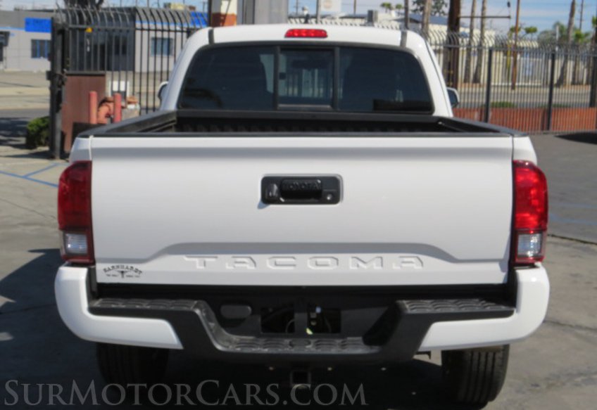 2022 Toyota Tacoma - Image 10