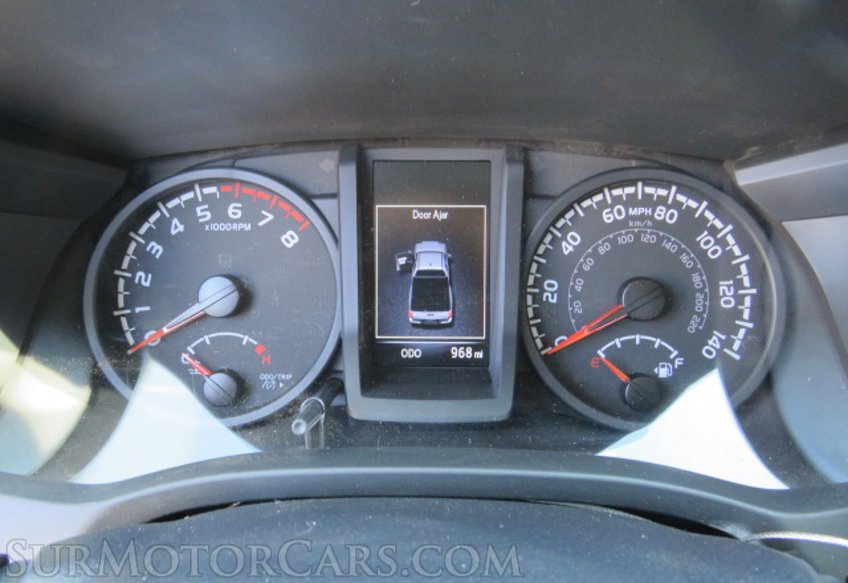 2022 Toyota Tacoma - Image 29