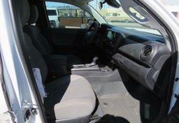 2022 Toyota Tacoma - Image 26