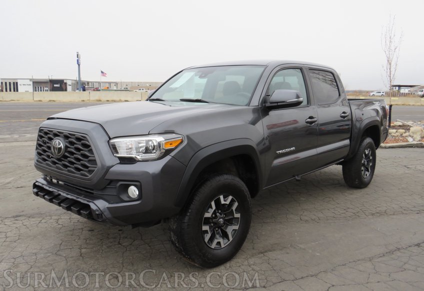 2020 Toyota Tacoma 4WD - Image 5