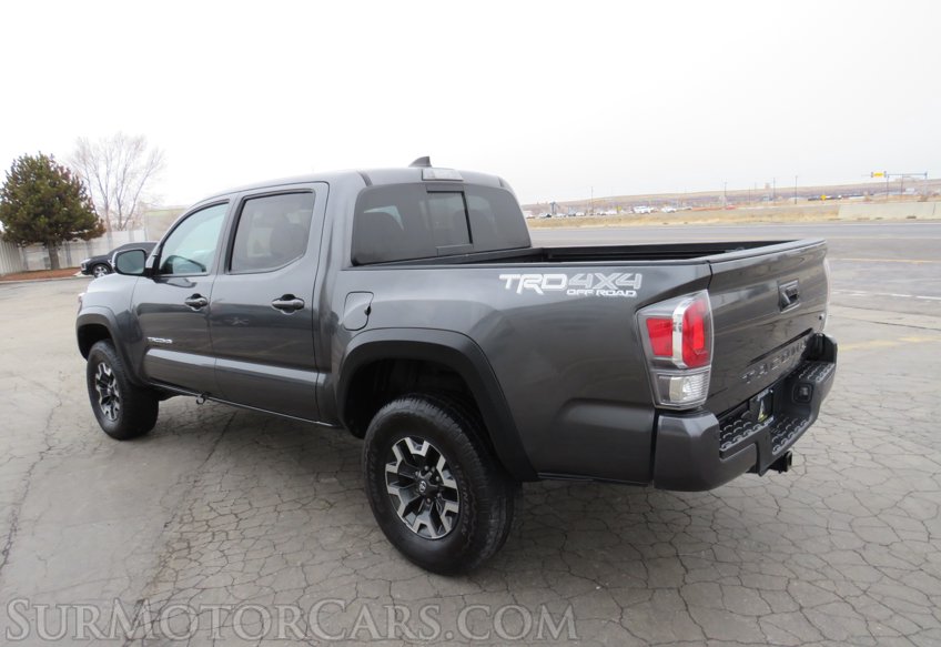 2020 Toyota Tacoma 4WD - Image 9