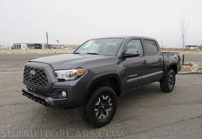 2020 Toyota Tacoma 4WD - Image 3