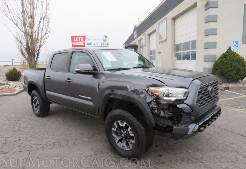 2020 Toyota Tacoma 4WD - Image 4