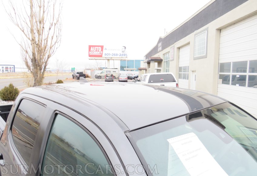 2020 Toyota Tacoma 4WD - Image 18