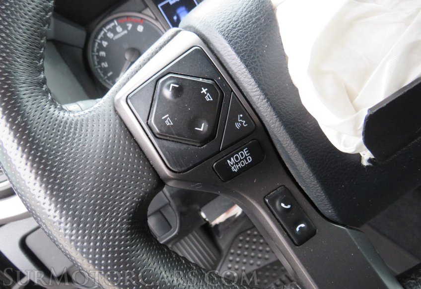 2020 Toyota Tacoma 4WD - Image 35