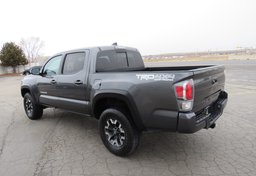 2020 Toyota Tacoma 4WD - Image 9