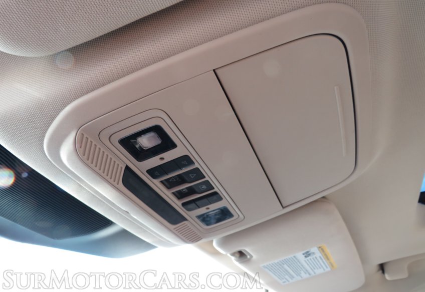 2020 Ford Explorer - Image 40