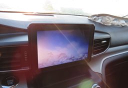 2020 Ford Explorer - Image 38