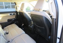 2020 Ford Explorer - Image 27