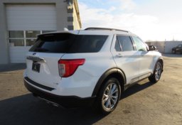 2020 Ford Explorer - Image 8