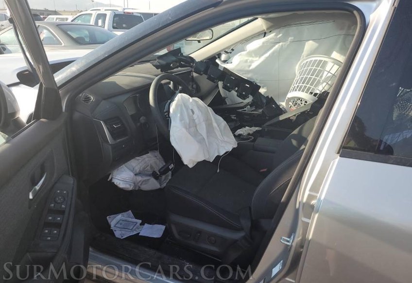 2021 Nissan Rogue - Image 3