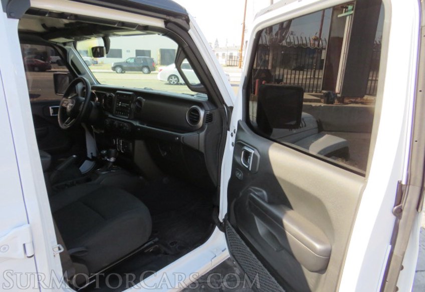 2021 Jeep Gladiator - Image 21