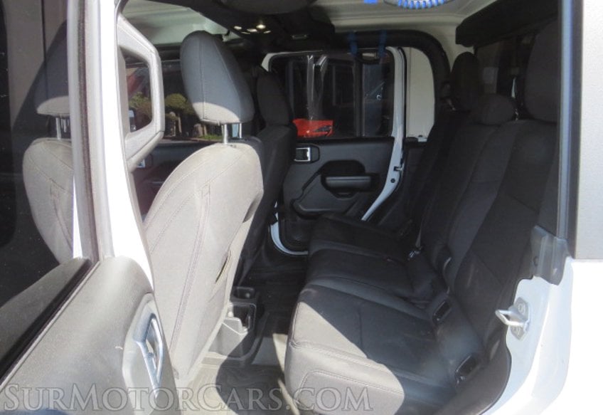 2021 Jeep Gladiator - Image 29