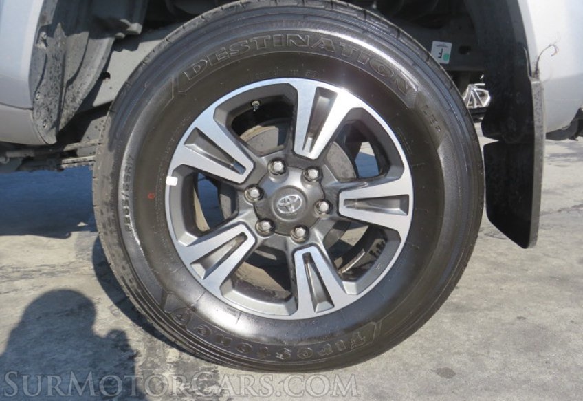 2019 Toyota Tacoma 4WD - Image 18