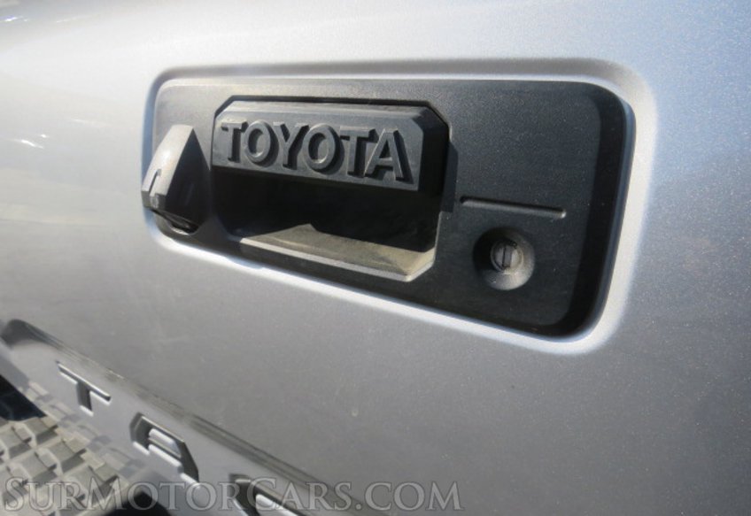 2019 Toyota Tacoma 4WD - Image 16