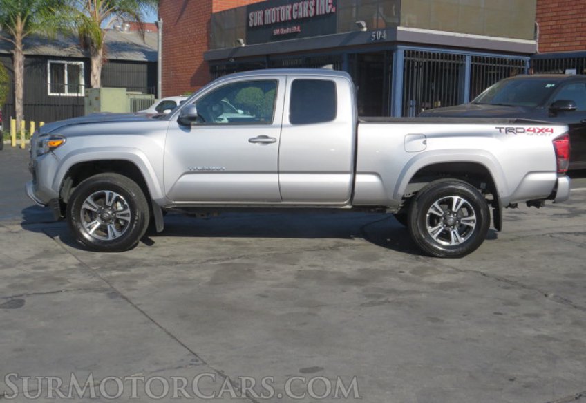 2019 Toyota Tacoma 4WD - Image 5