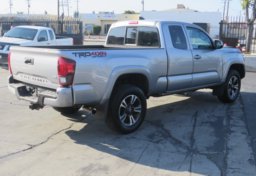 2019 Toyota Tacoma 4WD - Image 10