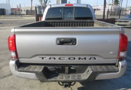 2019 Toyota Tacoma 4WD - Image 12