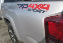 2019 Toyota Tacoma 4WD - Image 15