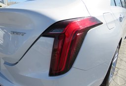 2021 Cadillac CT4 - Image 14