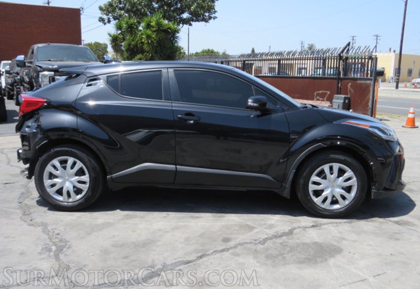 2021 Toyota C-HR - Image 11