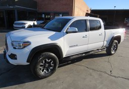 2018 Toyota Tacoma - Image 2