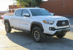 2018 Toyota Tacoma - Image 3