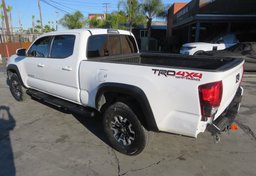 2018 Toyota Tacoma - Image 7