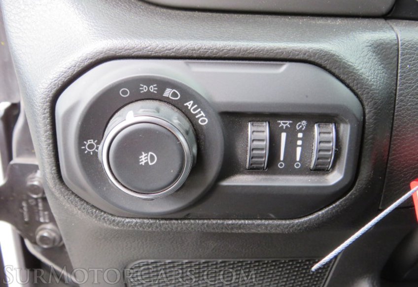 2022 Jeep Wrangler - Image 40