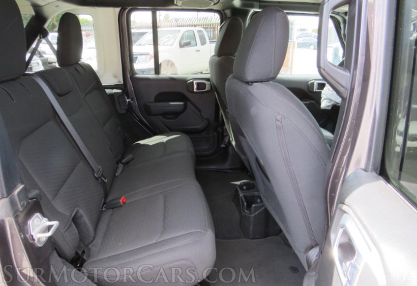 2022 Jeep Wrangler - Image 28