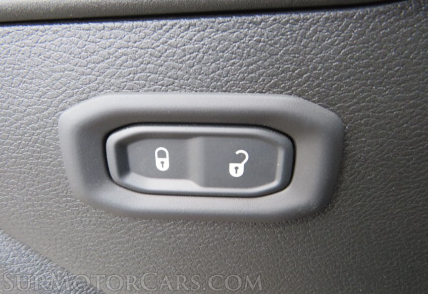 2022 Jeep Wrangler - Image 37