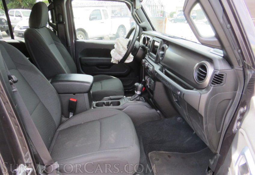 2022 Jeep Wrangler - Image 24