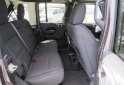 2022 Jeep Wrangler - Image 28