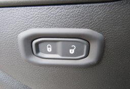 2022 Jeep Wrangler - Image 37