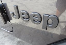 2022 Jeep Wrangler - Image 16