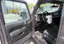 2022 Jeep Wrangler - Image 19