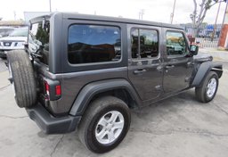 2022 Jeep Wrangler - Image 8