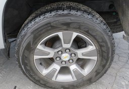 2019 Chevrolet Colorado - Image 41