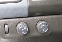 2019 Chevrolet Colorado - Image 38