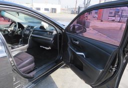 2016 Toyota Camry - Image 20