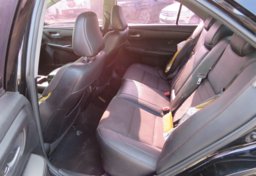 2016 Toyota Camry - Image 27