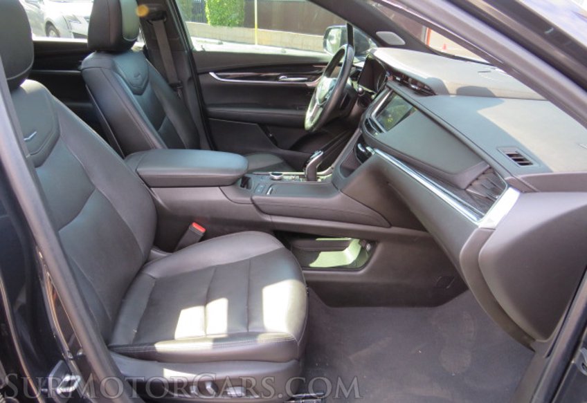 2020 Cadillac XT5 - Image 25