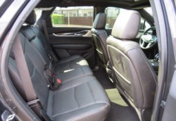 2020 Cadillac XT5 - Image 29