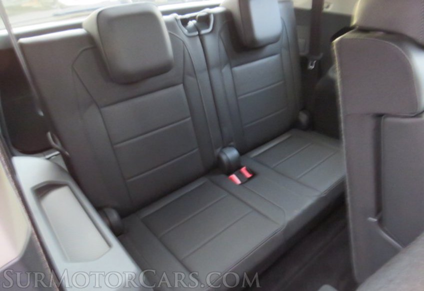 2020 Volkswagen Tiguan - Image 32