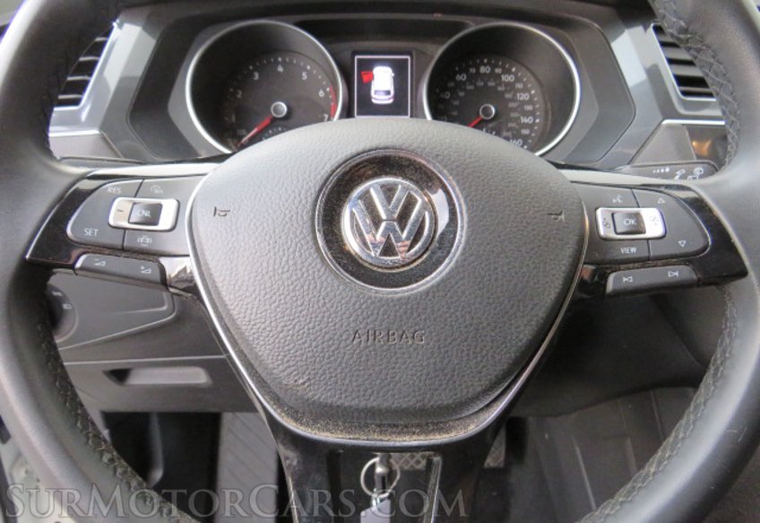 2020 Volkswagen Tiguan - Image 41