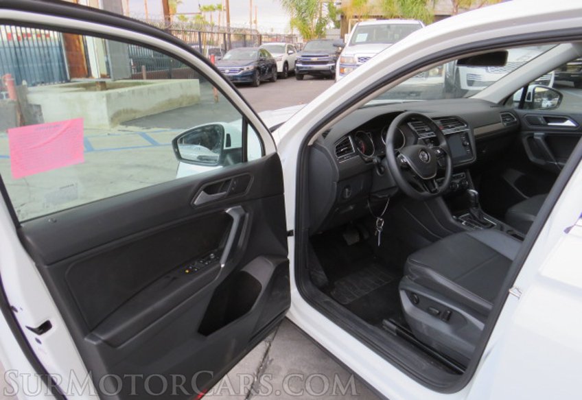 2020 Volkswagen Tiguan - Image 20