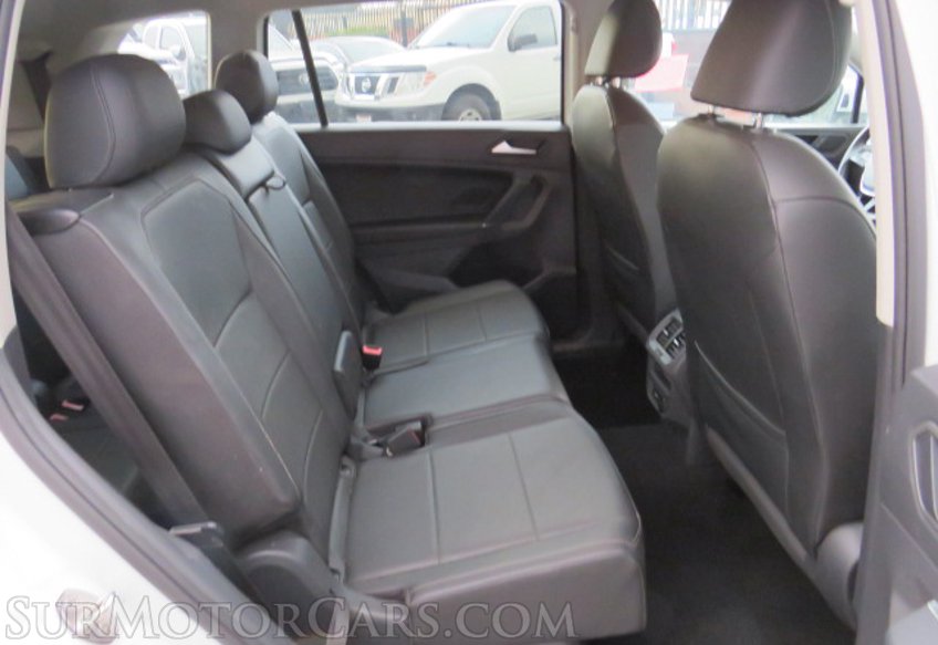 2020 Volkswagen Tiguan - Image 28