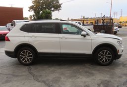 2020 Volkswagen Tiguan - Image 5